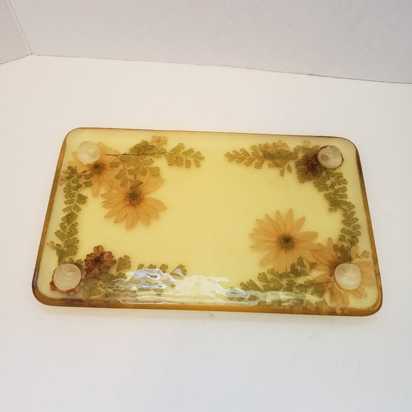 Vintage MCM Lucite Sunflower Rectangle Trivet with Feet - Picture 5 of 6